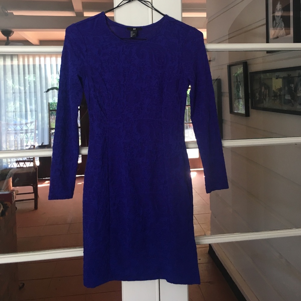cobalt blue long sleeve bodycon dress